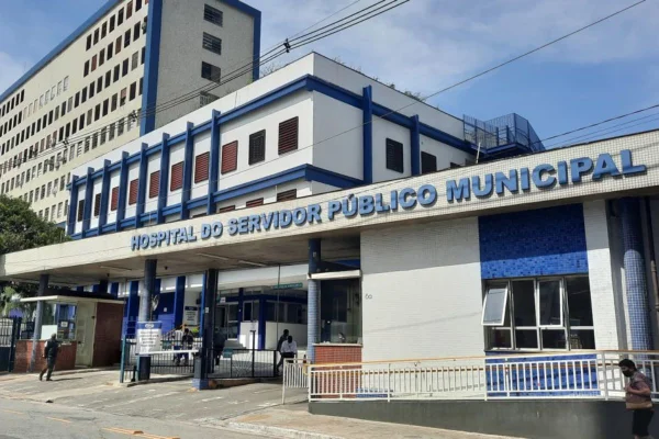 Mães atendidas na maternidade do Hospital do Servidor Público Municipal foram transferidas para um hospital no extremo oeste da cidade de SP - Metrópoles
