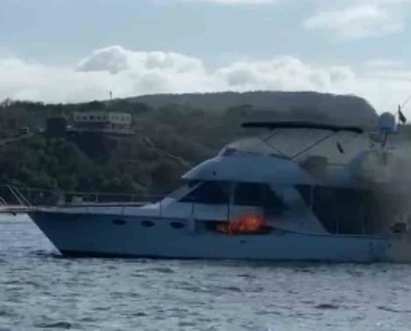 Ex-bailarina do Faustão é resgatada após lancha pegar fogo em Noronha