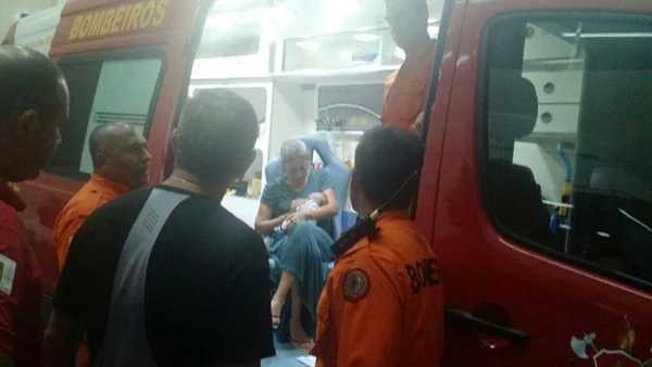 Bombeiros salvam recém-nascida engasgada com leite materno