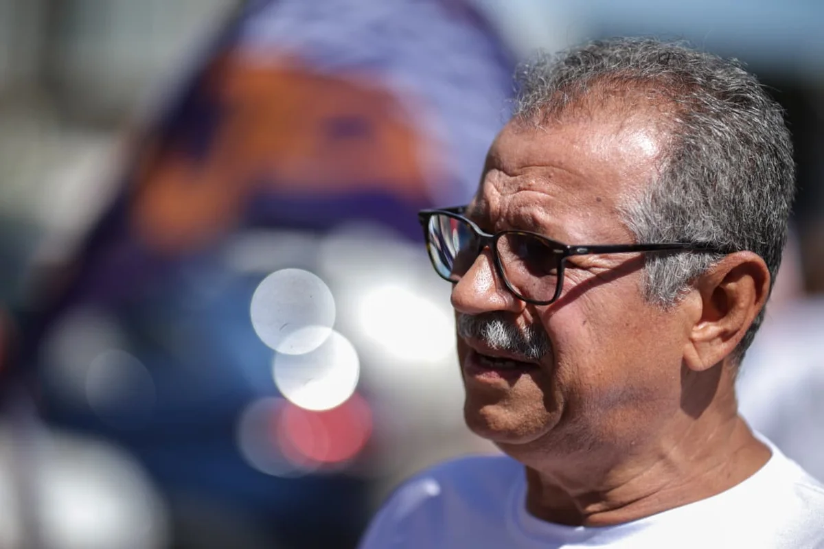 Carreata do candidato ao senador Sebastião Coelho e do candidato ao governo Kiko Caputo no Núcleo Bandeirante
Carreata do candidato ao senador Sebastião Coelho e do candidato ao governo Kiko Caputo no Núcleo Bandeirante