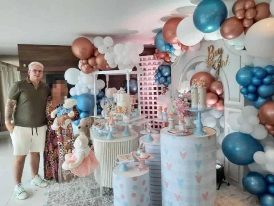 Golpista que fugiu com R$ 10 milhões usou tênis de R$ 15 mil em festa - imagem 1 Golpista que fugiu com R$ 10 milhões usou tênis de R$ 15 mil em festa - imagem 1