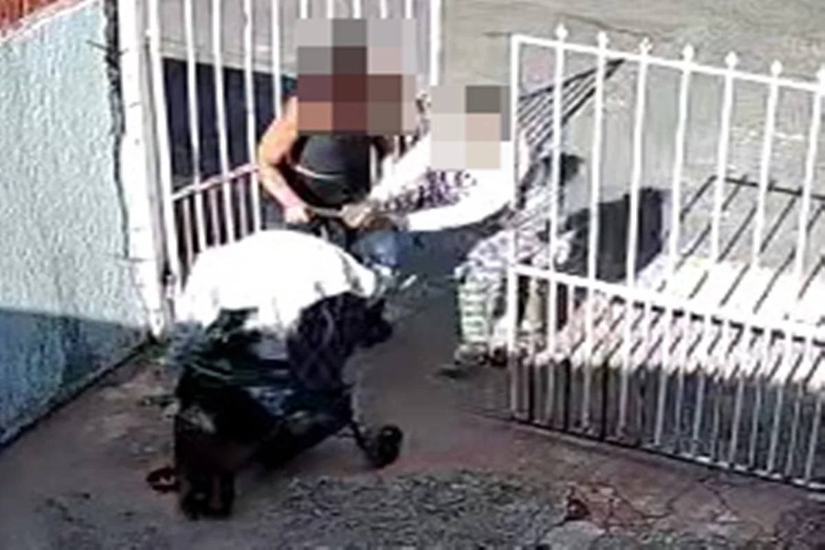 Grávida com filho em carrinho pede socorro após agressão no Entorno