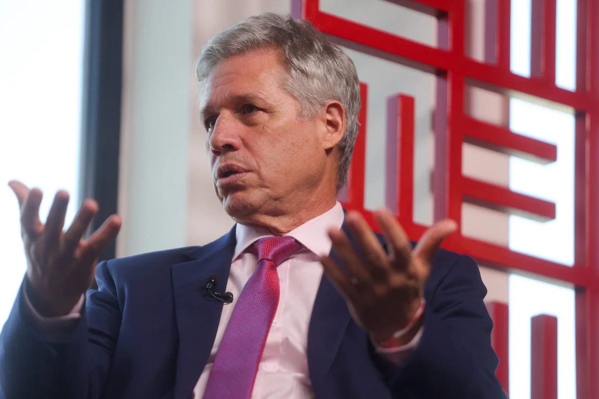 Entrevista no estudio Metropoles Ministro do Desenvolvimento Agrário e Agricultura Familiar é Paulo Teixeira 9