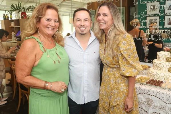 Yuri Antigo celebra 40 anos com almoço badalado no Rio de Janeiro