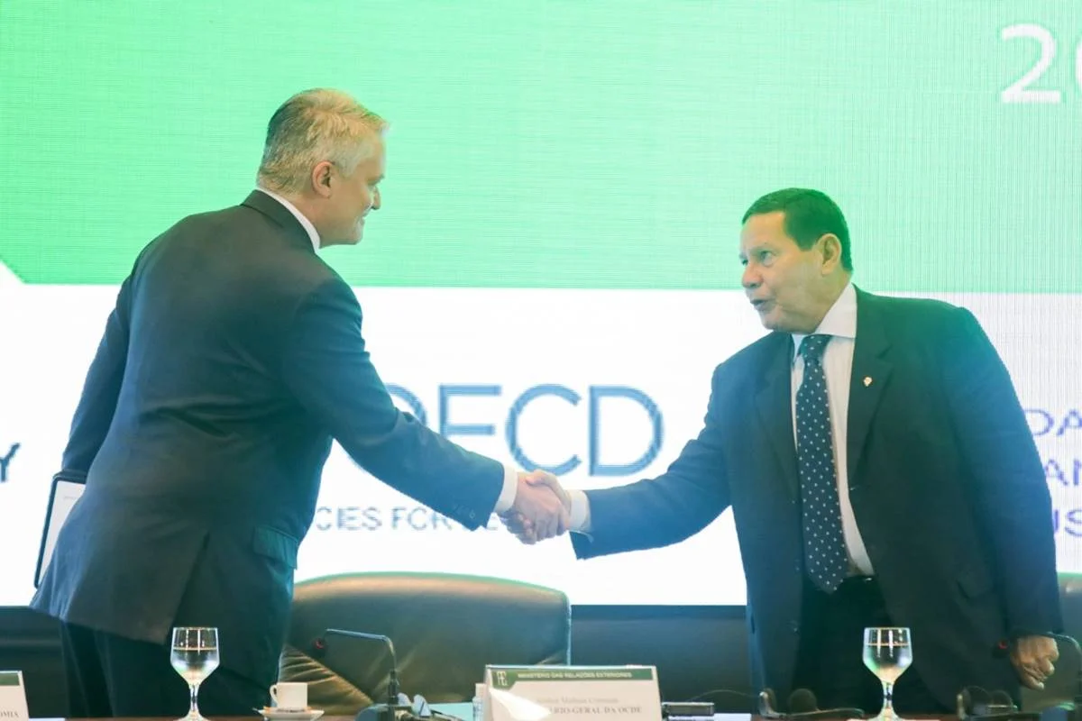 Vice-presidente Hamilton Mourão e o secretário geral da OCDE Mathias Cormann Vice-presidente Hamilton Mourão e o secretário geral da OCDE Mathias Cormann