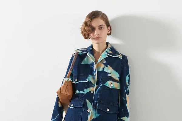 Stella McCartney lança jeans com elastano 100% biodegradável