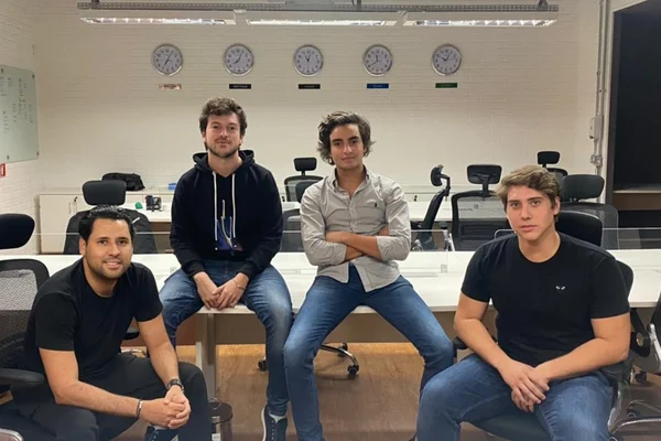 Serginho Assunção, Marcelo Uyvari, Theo Braga e Bruno De Luca