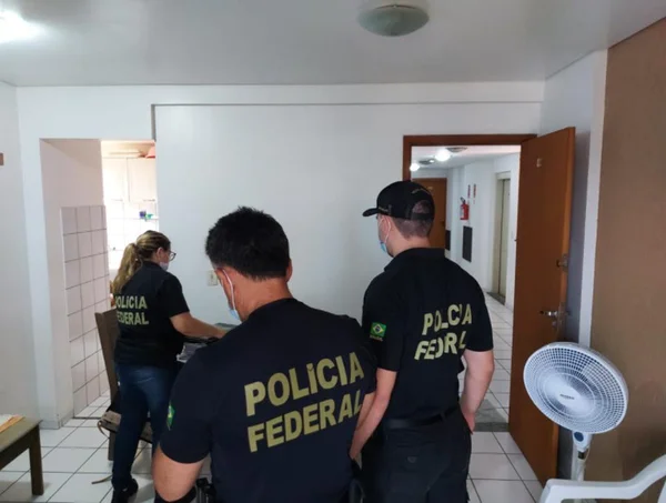 PF prende oito servidores do INSS acusados de fraudar 1.975 pensões