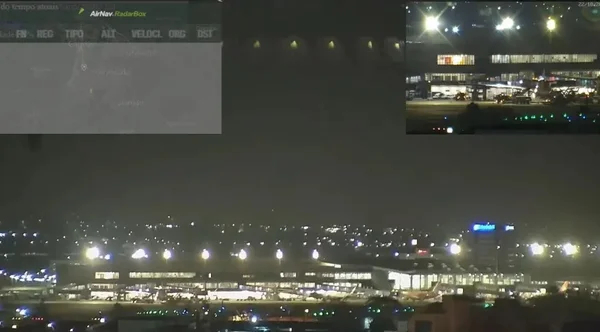 Vídeo: Pilotos relatam luzes não identificadas no céu de Porto Alegre