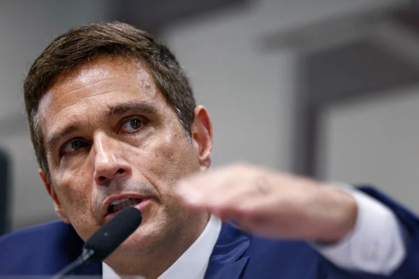 Presidente do Banco Central, Roberto Campos Neto, comparece a audiência na Comissão de Assuntos Econômicos (CAE), no Senado Federal