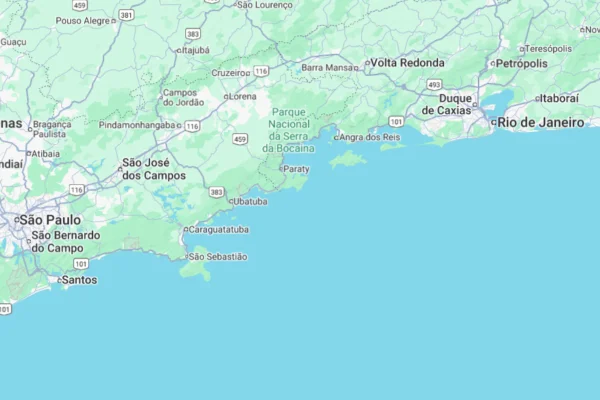 Captura de tela colorida mostrando litorais de SP e RJ. Marinha fez alerta para a região. - Metrópoles