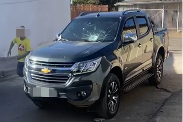 Caminhonete S10 roubada no DF