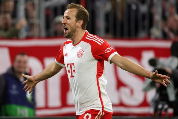 Kane comemora gol - Metrópoles