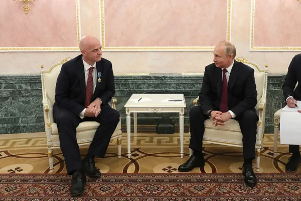 Guerra da Ucrânia: Fifa avalia fim de suspensão para Rússia
