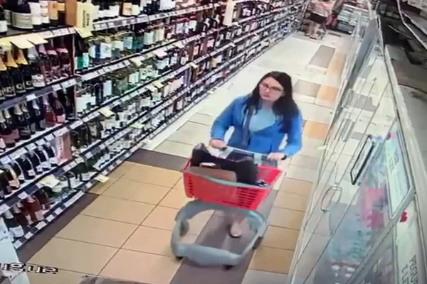 Advogada presa por roubar bebidas