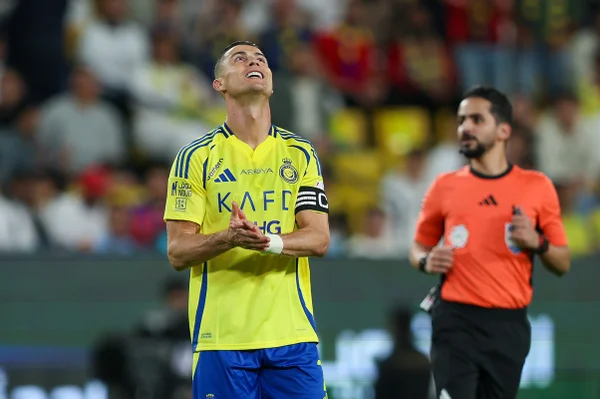 Foto colorida de Cristiano Ronaldo, Al-Nassr - Metrópoles