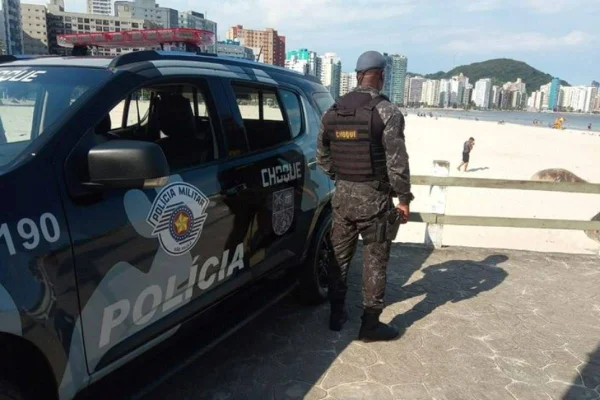 Polícia Militar (PMs) no litoral de São Paulo - Metrópoles
