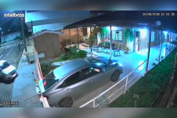 Cuidador é preso por furtar carro e dar golpe em idosa de 83 anos