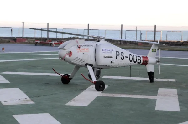 imagem colorida do drone usado pela Petrobras em teste para o transporte de cargas para plataformas em alto mar - Metrópoles