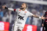 No 1° turno, o Santos venceu o duelo contrao Rubro-Negro com gol de Neymar.