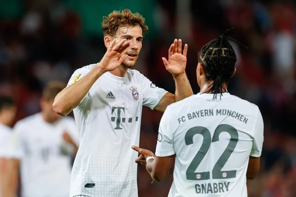 Sem forçar o ritmo, Bayern bate o Energie Cottbus na Copa da Alemanha