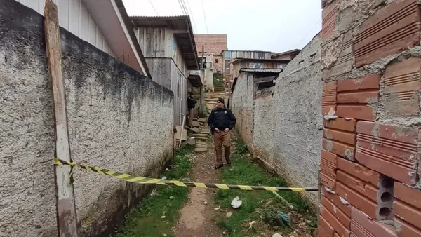 Atiradores matam homem na frente do filho de três anos no Paraná