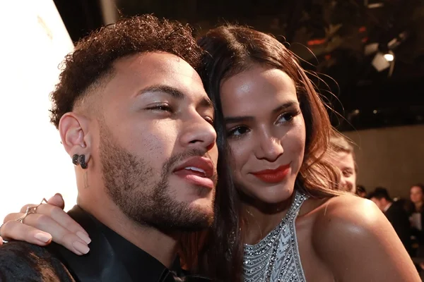 “Ele não está com ninguém. Gosta é da Bruna”, diz amiga sobre Neymar