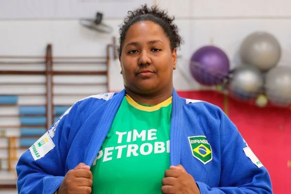 Olimpíadas: clube de SP celebra ouro de Beatriz Souza no judô - Metrópoles