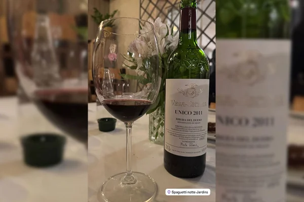 VINHO DE R$ 8 MIL SERVIDO NO JANTAR DE ADVOGADOS COM MAGISTRADOS