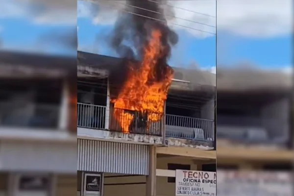 Incêndio assusta moradores e destrói apartamento na Asa Norte