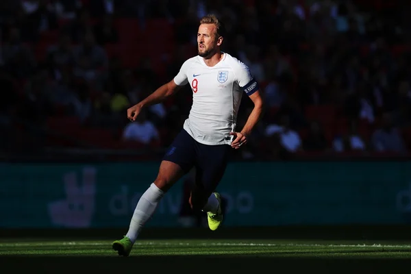 Com 3 de Kane, Inglaterra bate Bulgária e segue 100% nas Eliminatórias
