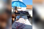 Por falta de ambulância, idosa é levada para hospital de caminhonete