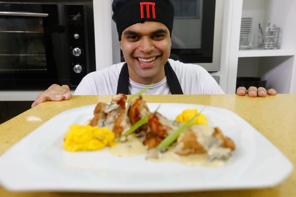 Votação apertada garante a Denis Sousa a última vaga para a final do “Desafio Sous-Chefs”
