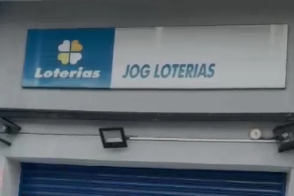 Imagem colorida da fachada da lotérica que não teria registrado aposta vencedora da Mega da Virada. - Metrópoles