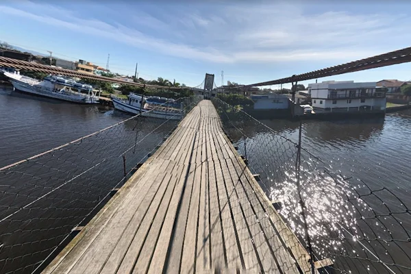 Ponte desaba em rio entre RS e SC: mulher e bebê estão desaparecidos