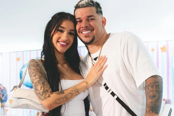 Foto colorida de Bia Miranda e Buarque - Metrópoles