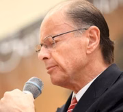 Edir Macedo está sendo acusado de ter tido um filho fora do casamento