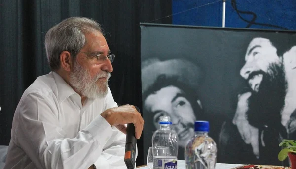 Angolano Pepetela lançará livro em Bienal no Rio de Janeiro