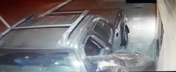 Policial civil reage a assalto e mata ladrão no DF. Veja vídeo