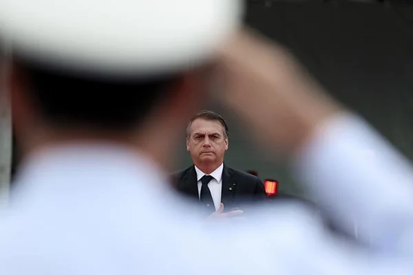 Bolsonaro no Dia da Vitória: “Feliz é a pátria que tem Forças Armadas”