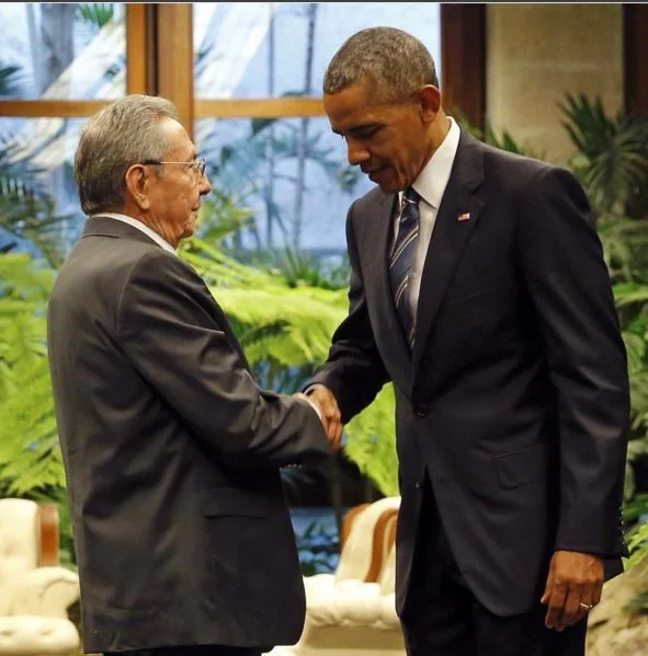 Barack Obama recebe R$ 63 milhões por livros de memórias