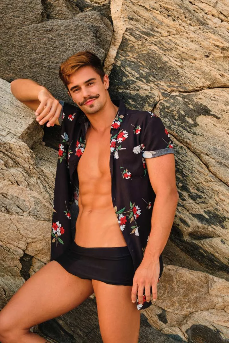 Leandro David - 23 anos, atleta de natação, Distrito Federal - Tímido, determinado e tranquilo. Está sempre alegre e não esconde seu histórico com muitas mulheres - diz não saber com quantas já se relacionou Leandro David - 23 anos, atleta de natação, Distrito Federal - Tímido, determinado e tranquilo. Está sempre alegre e não esconde seu histórico com muitas mulheres - diz não saber com quantas já se relacionou