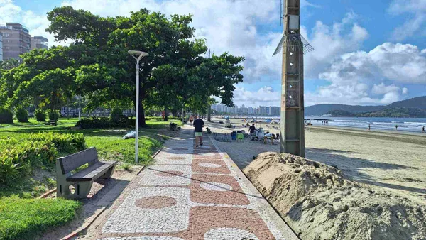 Praias de 4 cidades do litoral sul de SP estão impróprias para banho