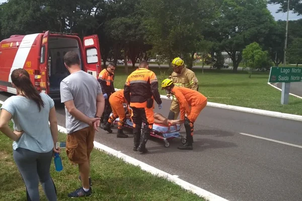 Homem fica ferido após ser atropelado na Asa Norte