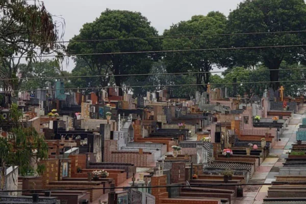 Cemitério da Pauliceia, em São Bernardo do Campo, São Paulo - Metrópoles