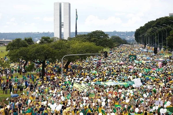 MBL e Vem Pra Rua organizam atos pró-Moro no domingo