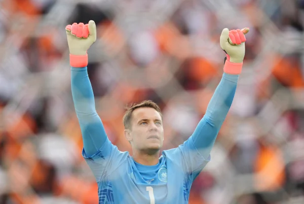 Foto colorida de Manuel Neuer - Metrópoles
