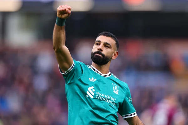 Foto colorida de Mohamed Salah - Metrópoles