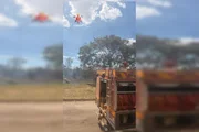 Bombeiros atuaram no combate às chamas e realizaram trabalho de rescaldo no local Bombeiros atuaram no combate às chamas e realizaram trabalho de rescaldo no local