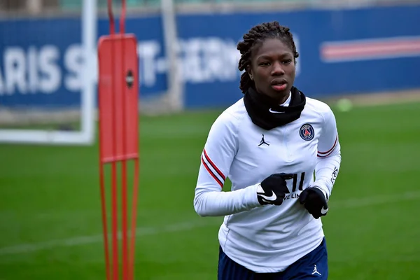 Ex-jogadora do PSG Aminata Diallo - Metrópoles
